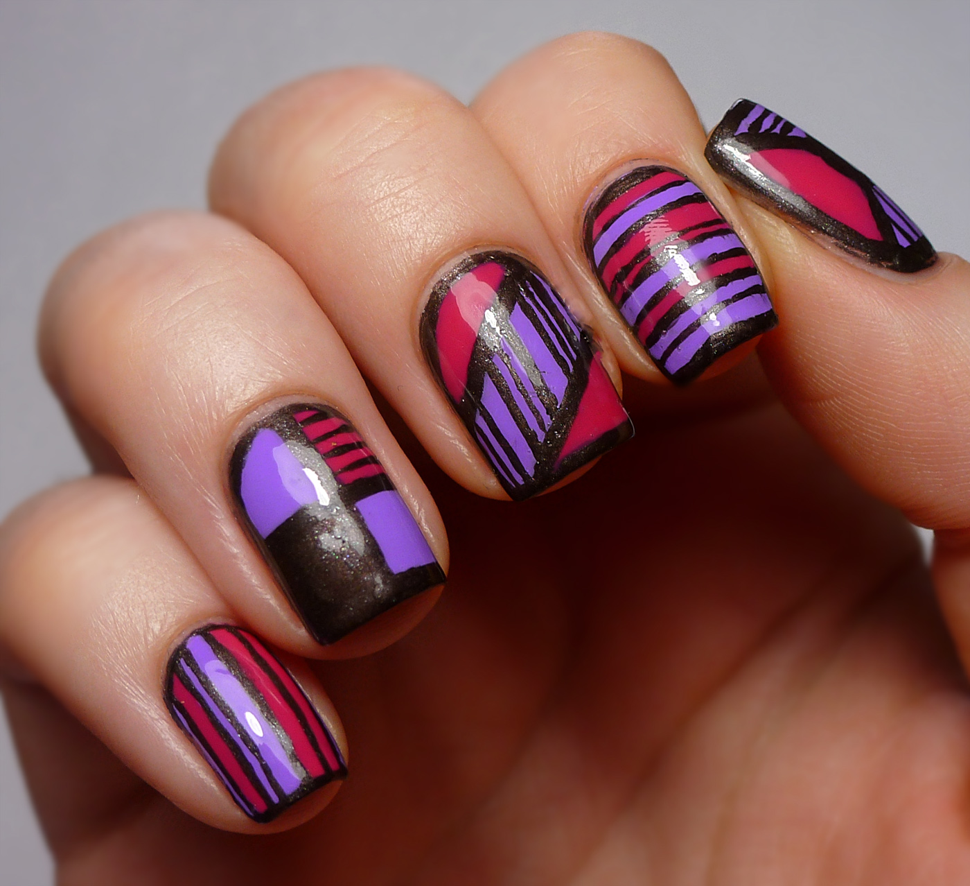 Tri-color Tribal Nail Effect