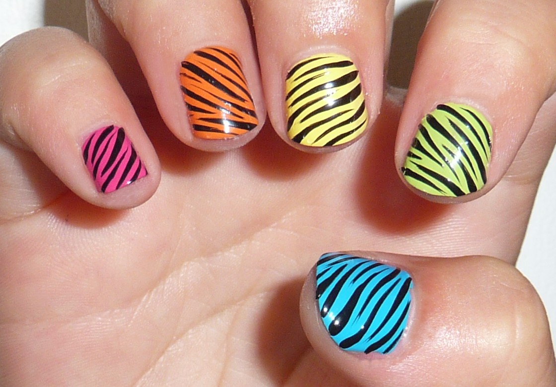Curly Stripes over a Colorful Base