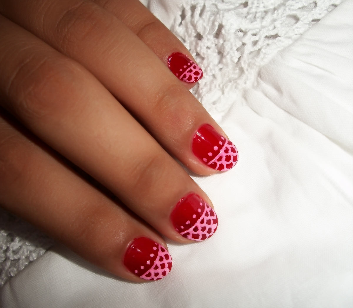 Red Nail Art for Small Nails